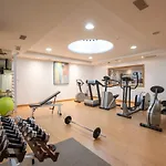 유로스타 아라구아네이 호텔