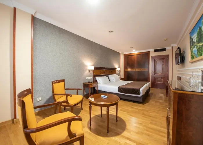 Hotell Eurostars Araguaney 5*